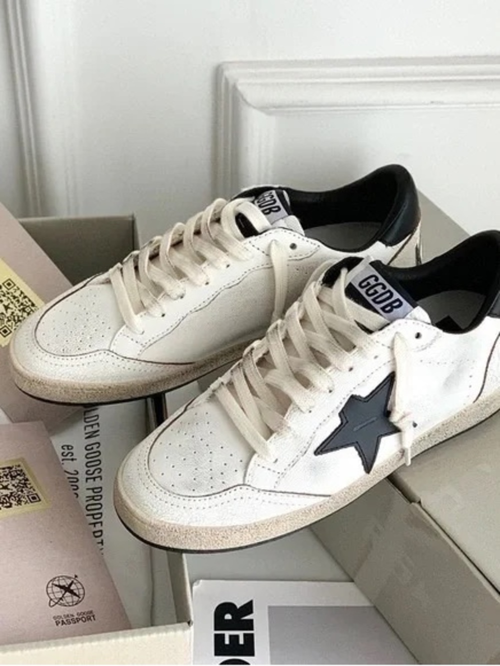 Golden Goose White Leather Sneakers with Black Star and Heel